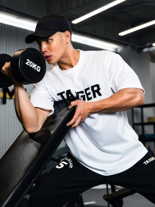 29e08dd5-6301-467f-a2f3-1edaf6ae0994-Max