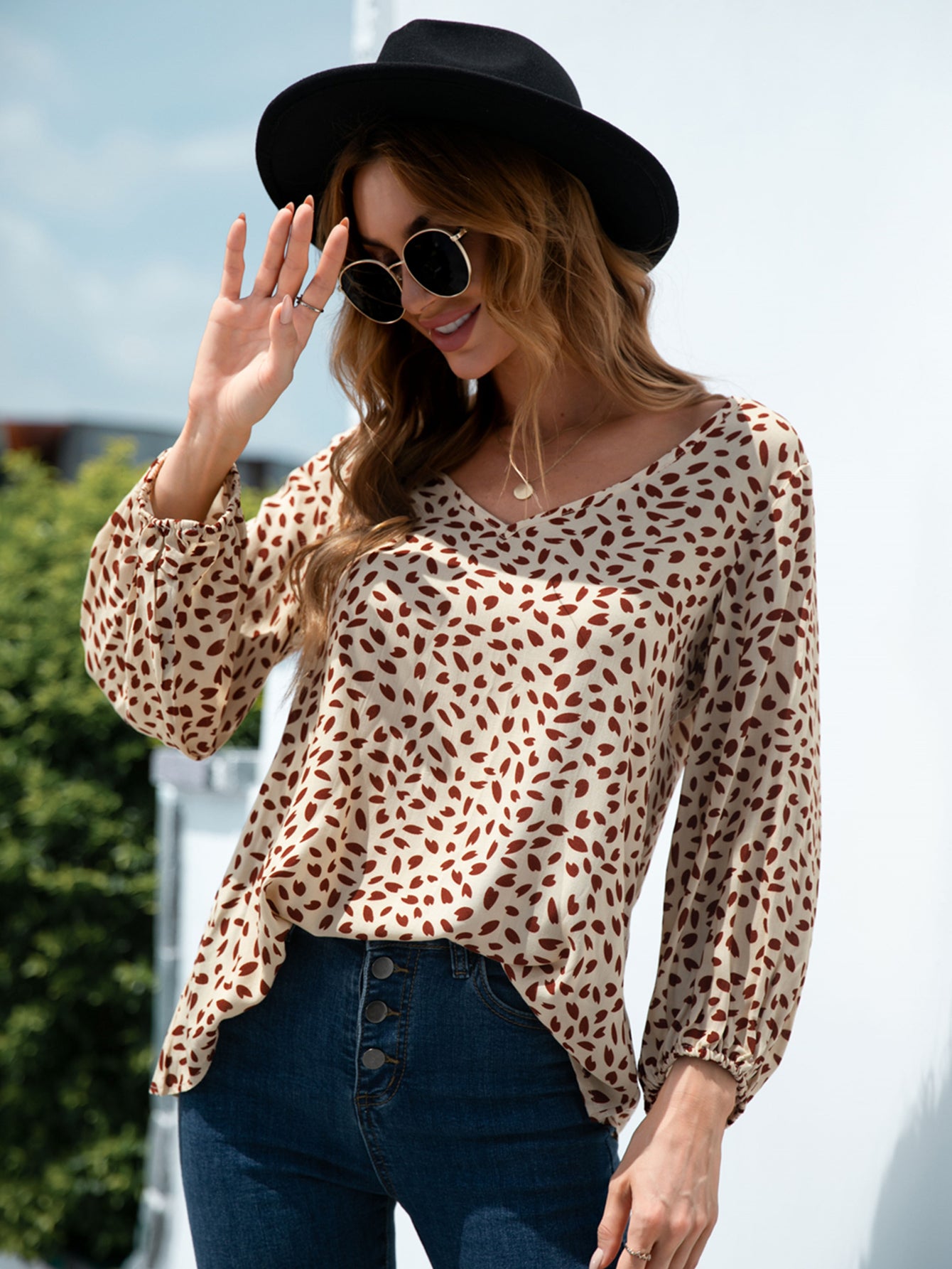 Beauteous Printed V-Neck Balloon Sleeve Blouse