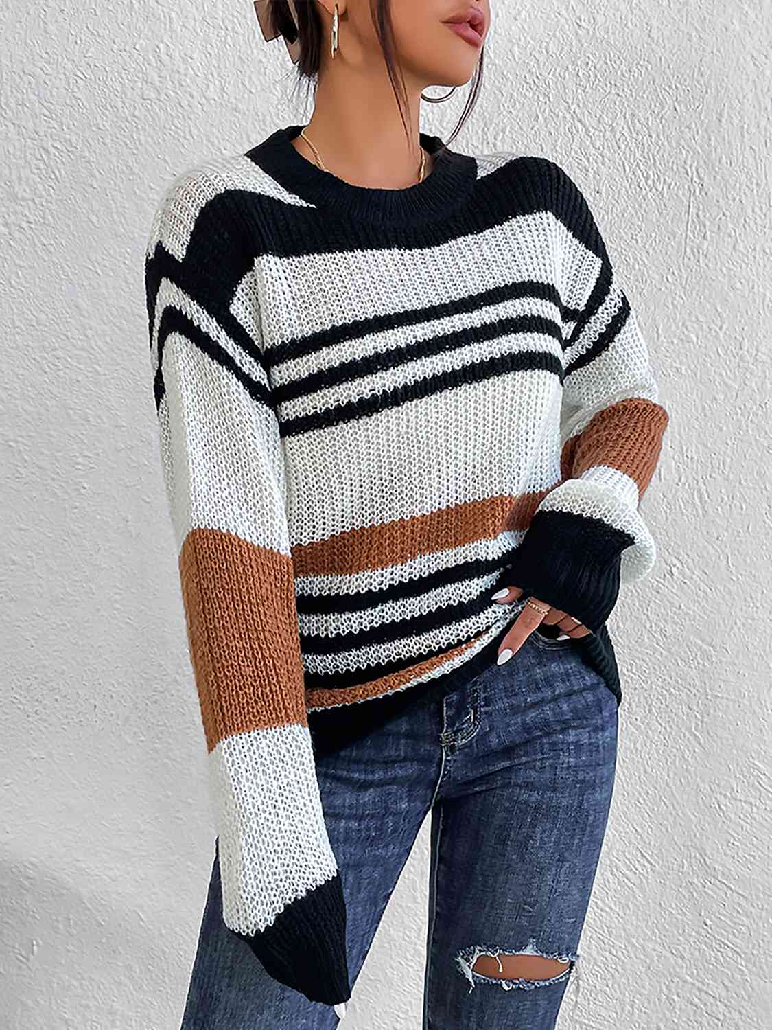 KnitwearTime Striped Round Neck Sweater