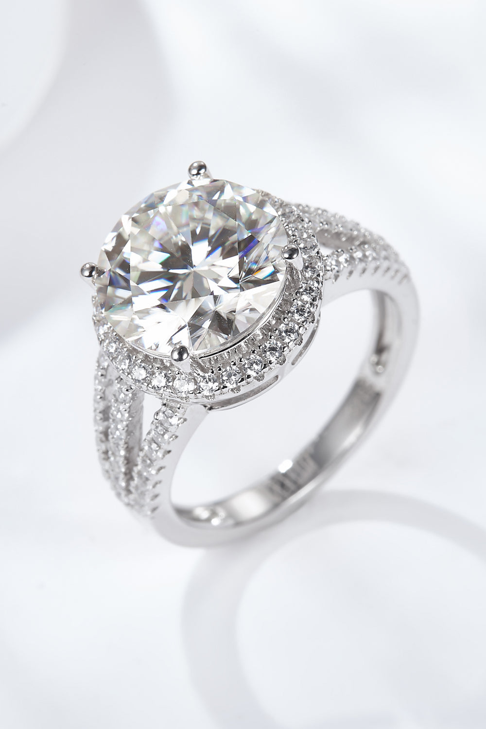 Women's 5 Carat Moissanite Split Shank Ring