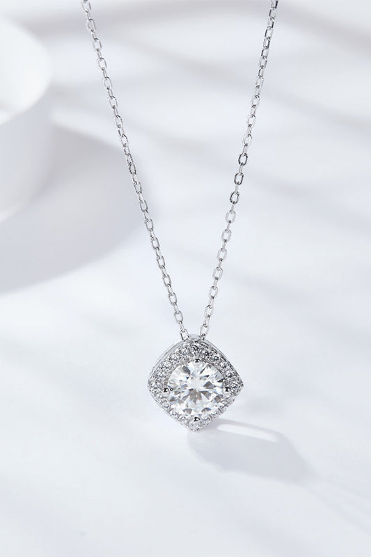 Women's 1 Carat Moissanite Geometric Pendant Necklace *