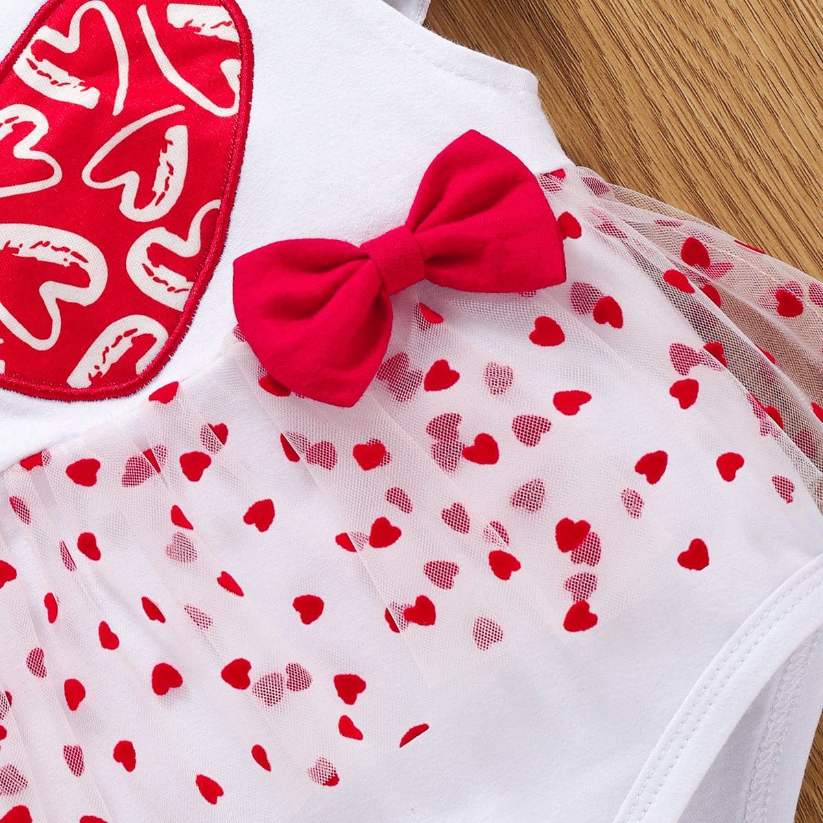 LITTLE GIRLS Valentine's Day Baby Heart Graphic Tulle Bodysuit Dress SZ 0M-12M