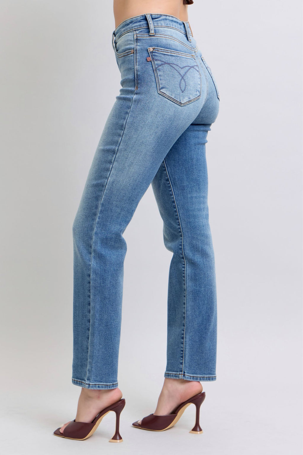 Judy Blue Full Size Wash Thermal Straight Jeans with Pockets *