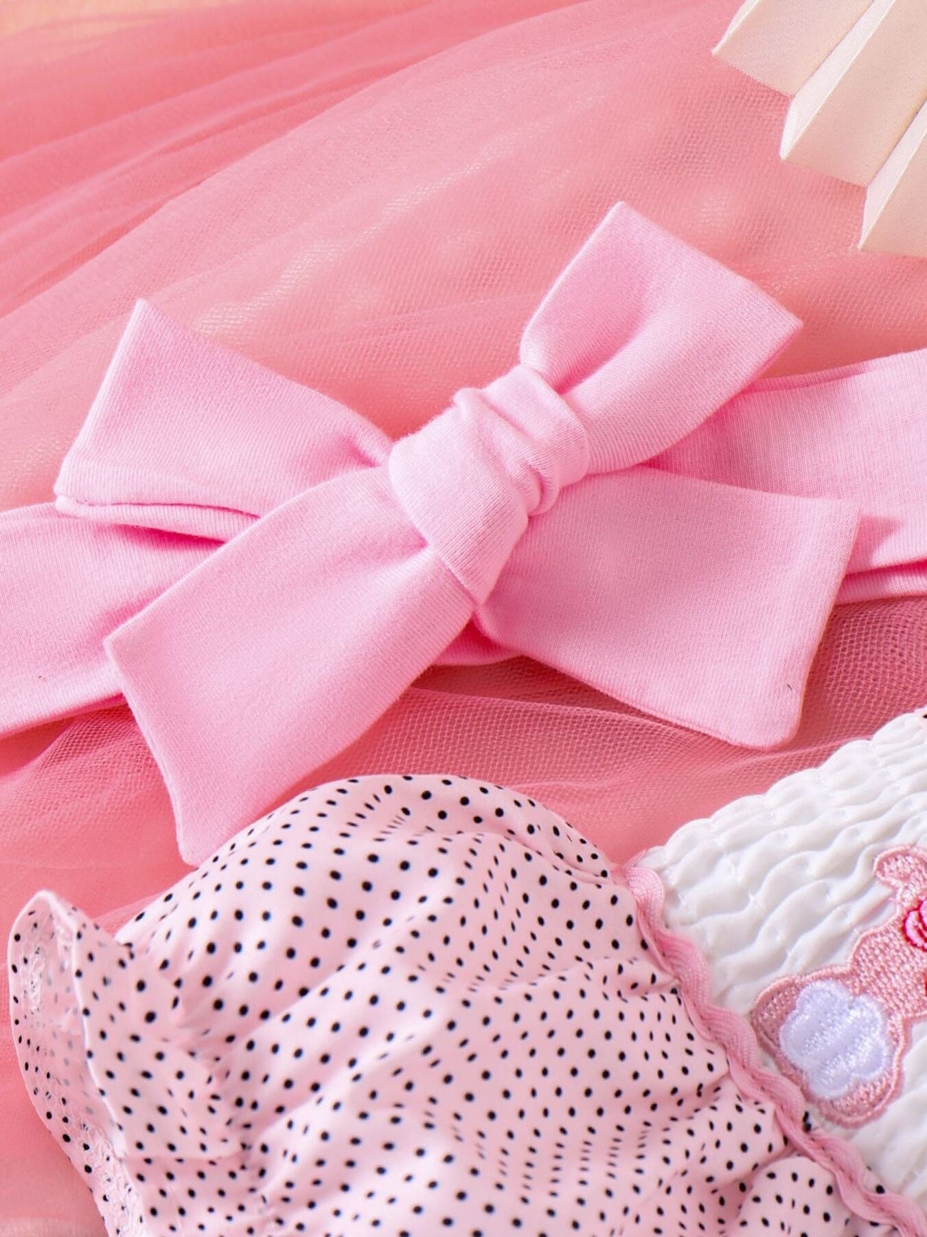 2d04ae044fe2457a8980d7fca3f998b7-Max