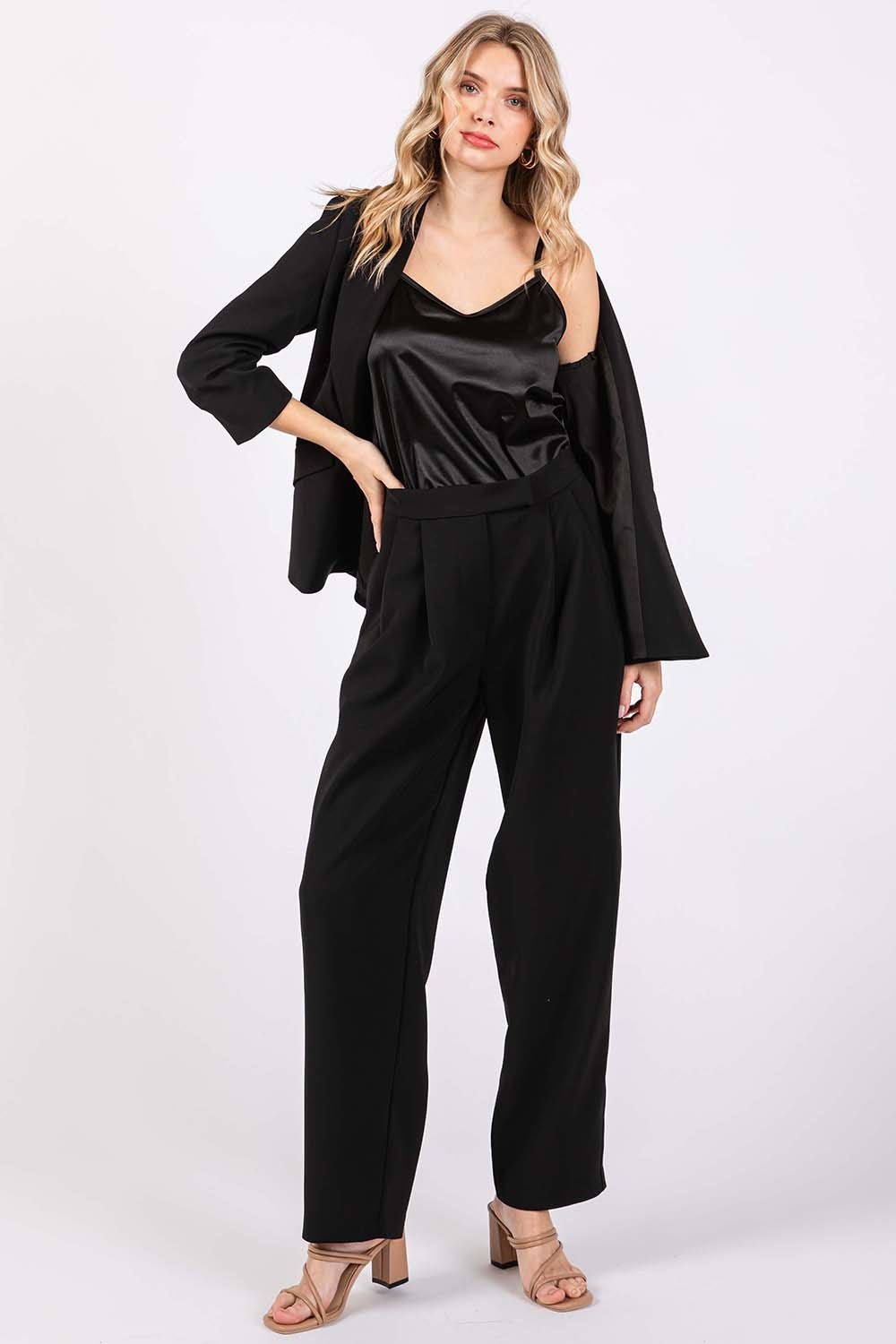 GeeGee High-Waisted Pleated Pants *
