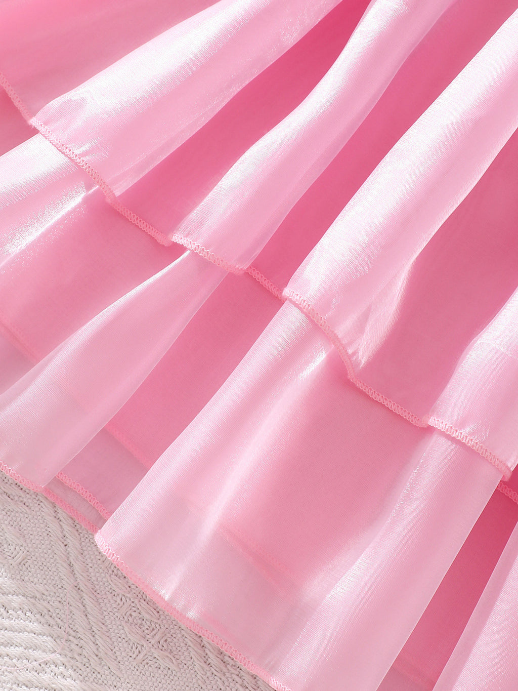 43e2054b9a374358bc78fa533936152c-Max