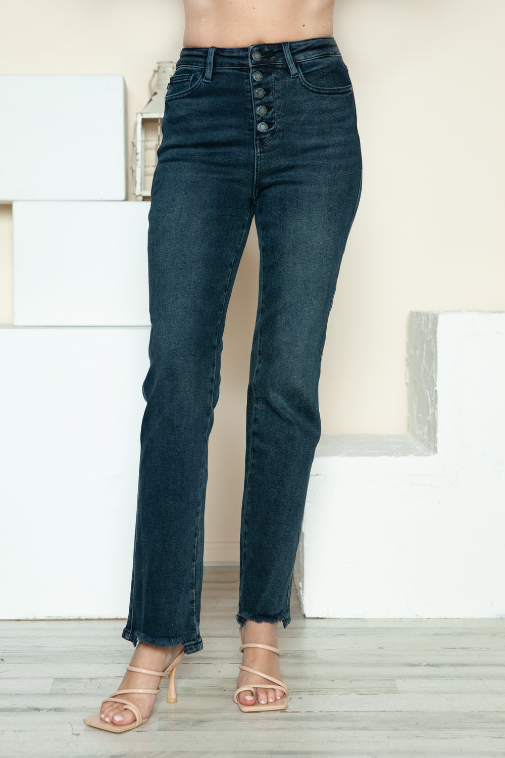 Judy Blue Full Size Button Fly Hem Destroy Straight Jeans *