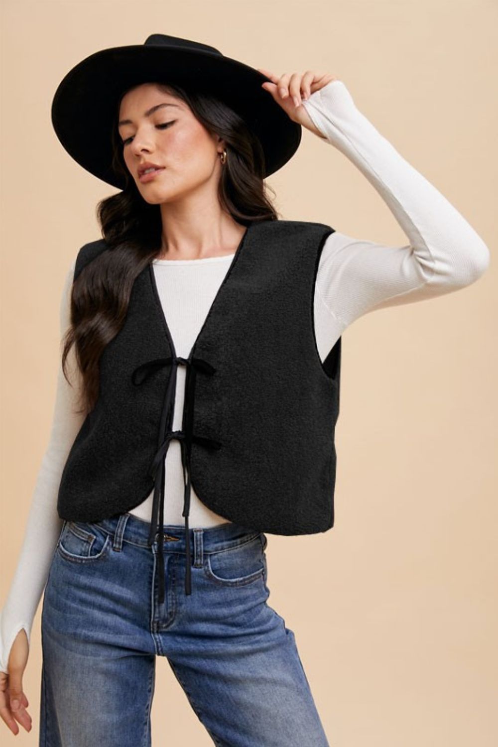 Annie Wear V-Neck Tie Detail Vest Coat *