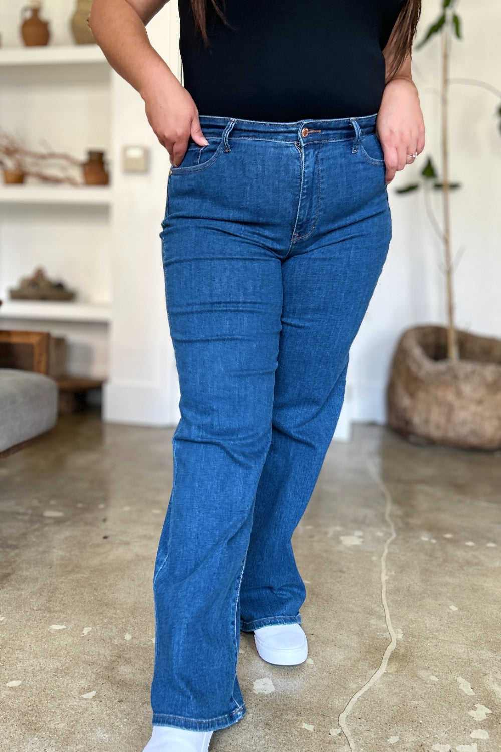 Judy Blue Full Size High Rise Straight Jeans *