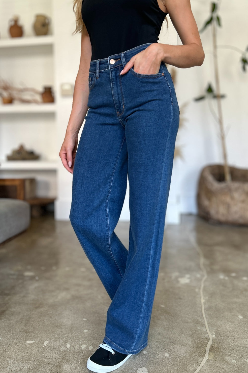 Judy Blue Full Size High Rise Straight Jeans *