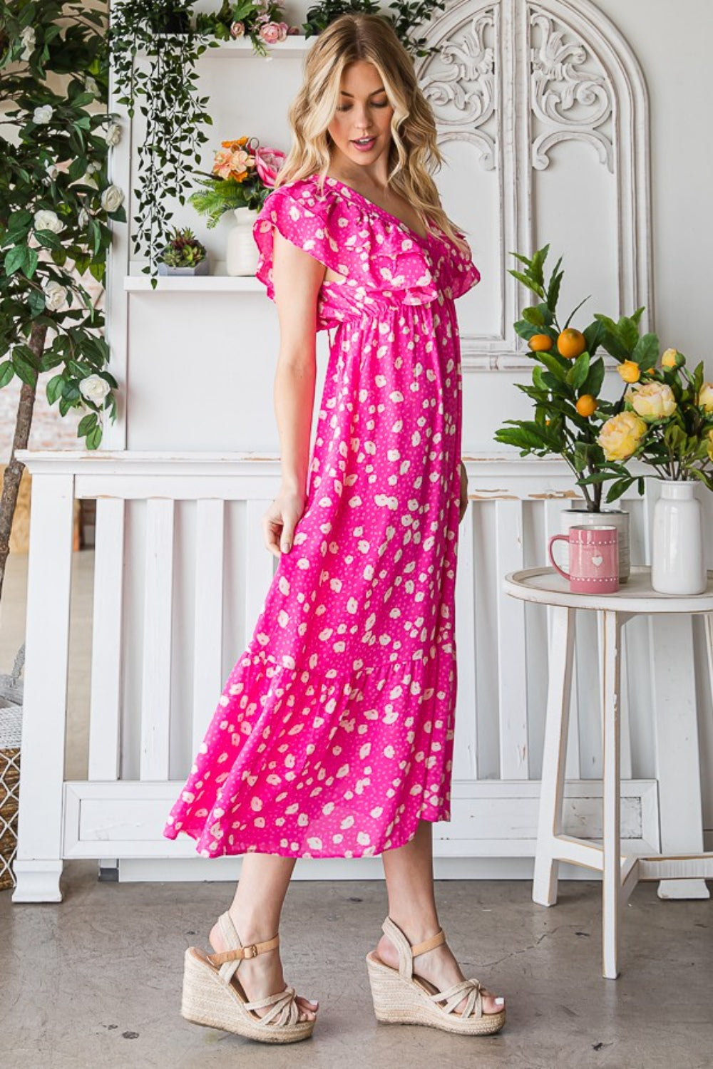 Reborn J Printed Fuchsia V-Neck Ruffle Trim Tiered Midi Dress *