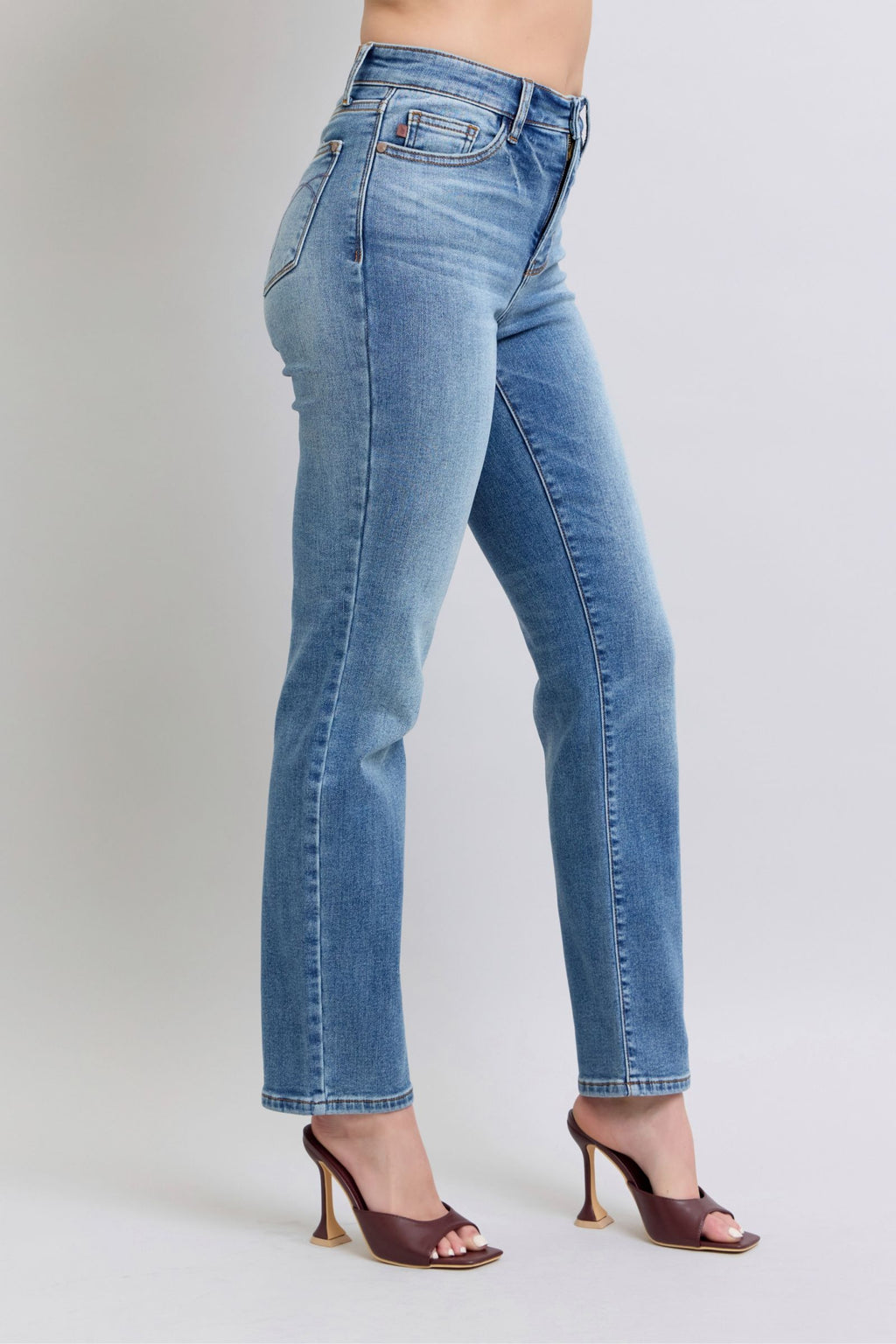 Judy Blue Full Size Wash Thermal Straight Jeans with Pockets *