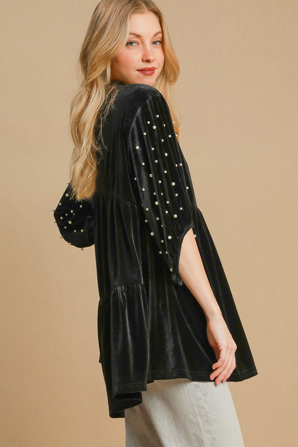 Umgee Pearl Detail Half Sleeve Velvet Babydoll Blouse *
