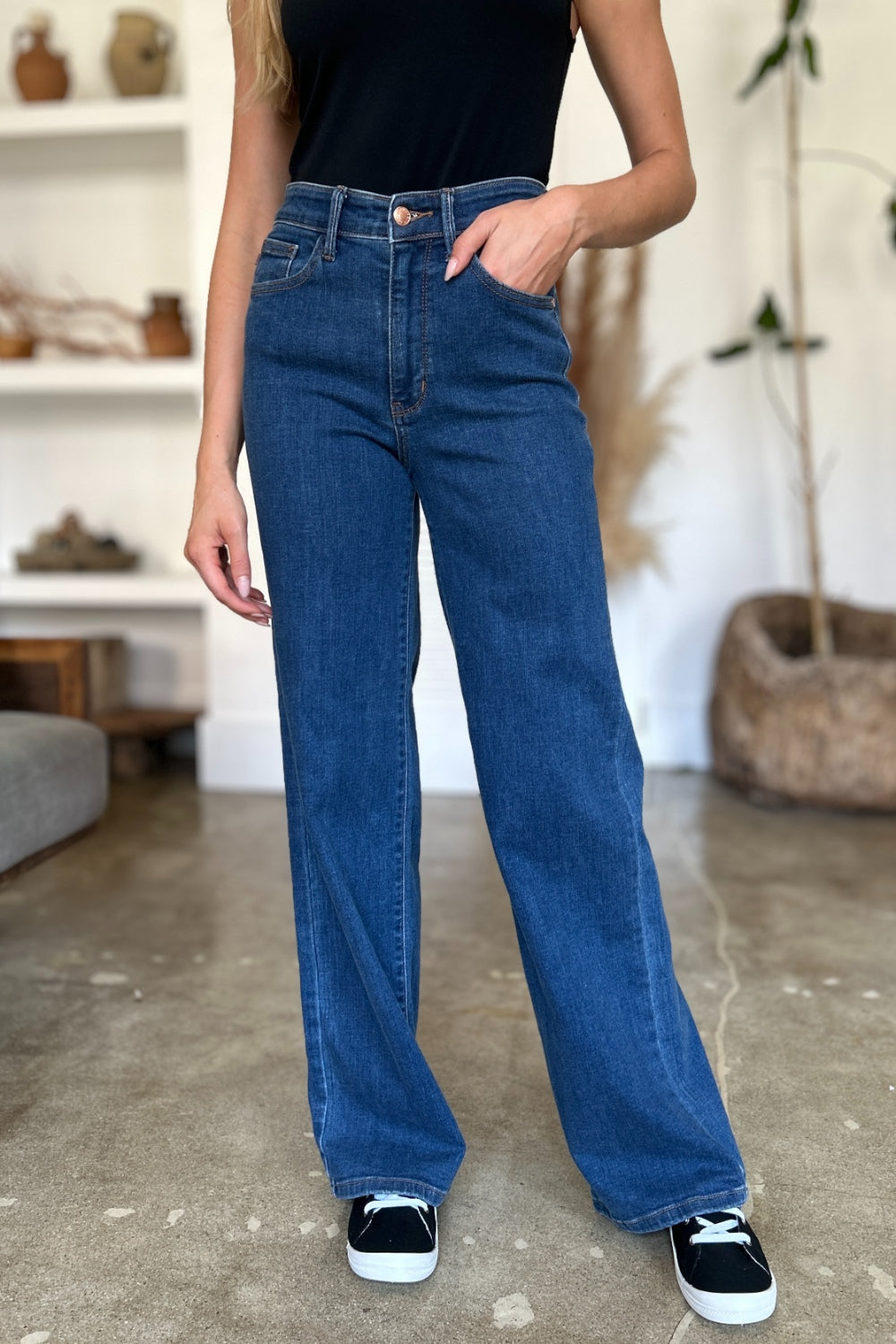 Judy Blue Full Size High Rise Straight Jeans *