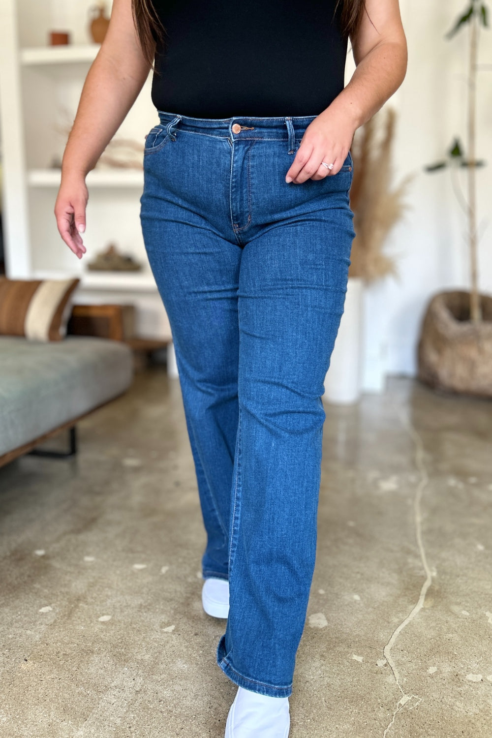 Judy Blue Full Size High Rise Straight Jeans *
