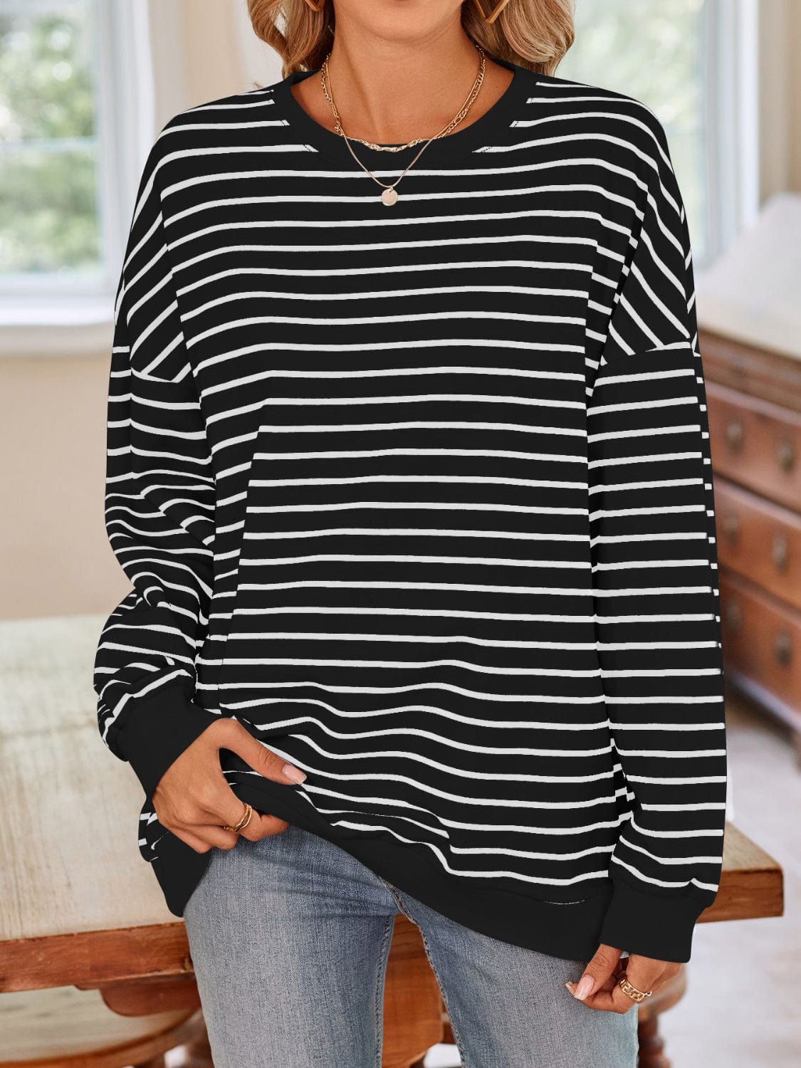 Lovelet Striped Round Neck Long Sleeve Sweatshirt