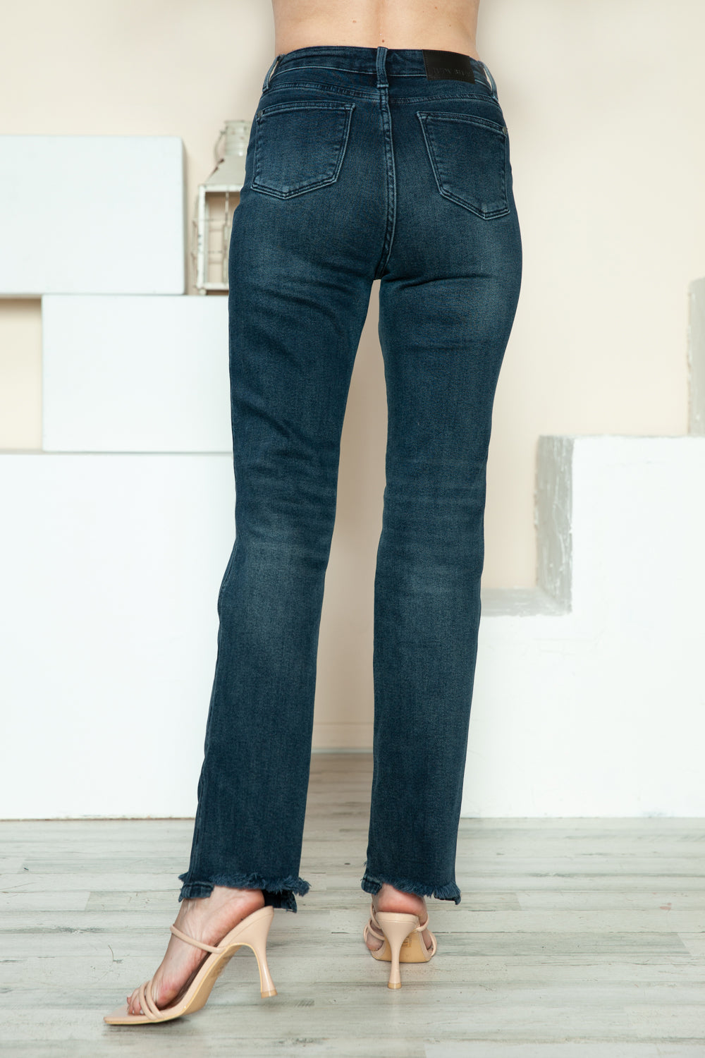 Judy Blue Full Size Button Fly Hem Destroy Straight Jeans *