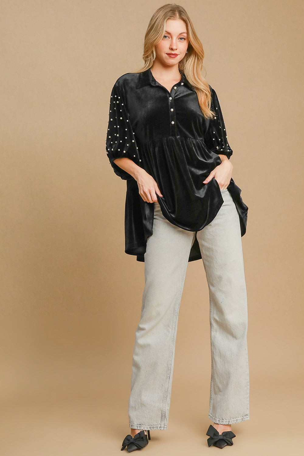 Umgee Pearl Detail Half Sleeve Velvet Babydoll Blouse *
