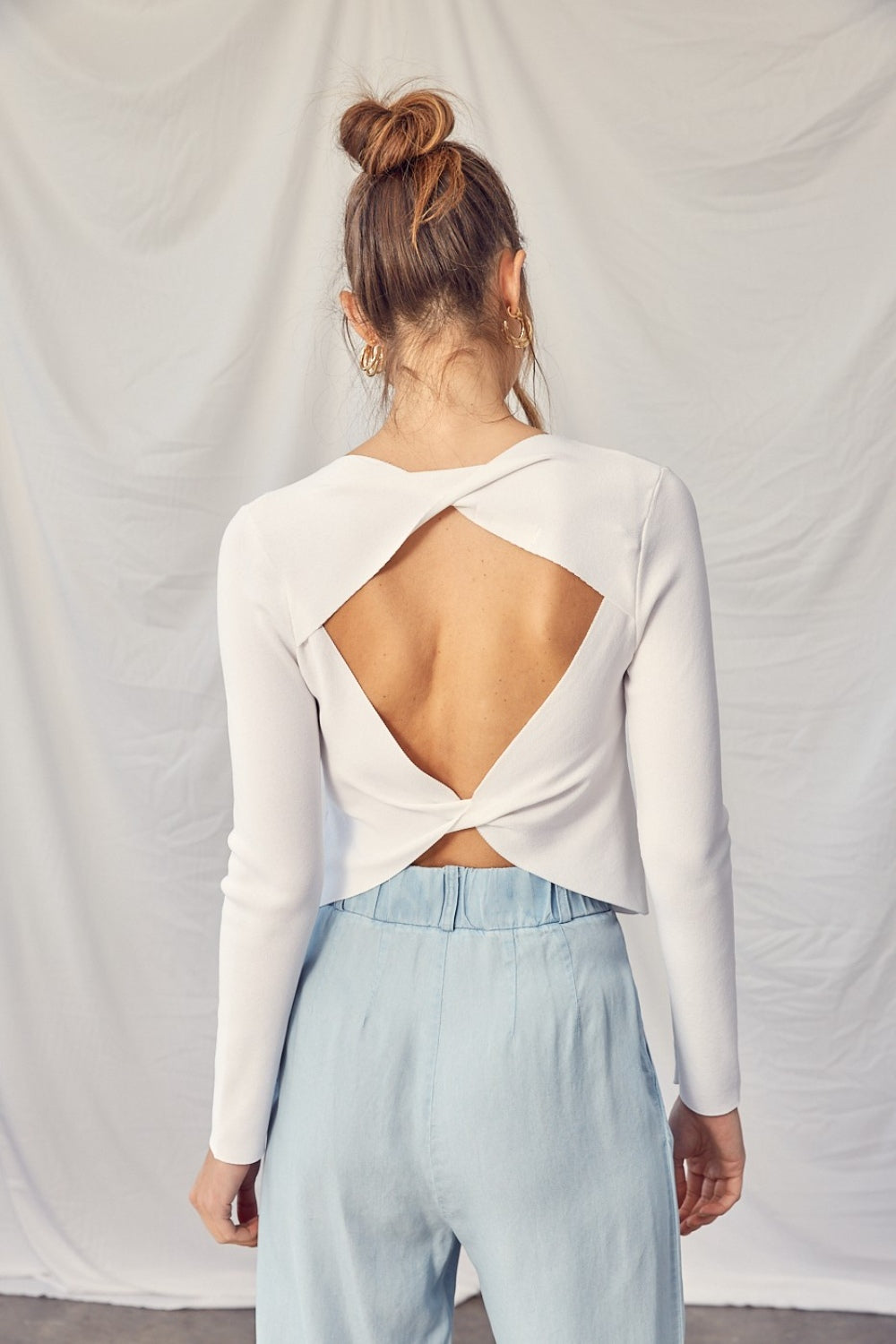 Idem Ditto Twisted Backless Long Sleeve Knit Top *