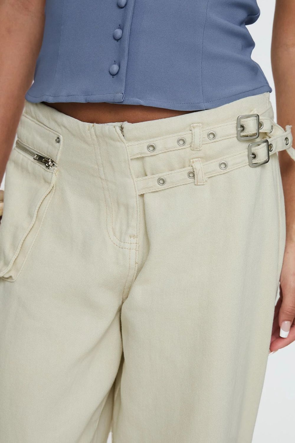 Wide Leg Jeans with Pockets