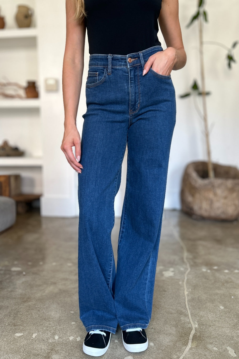 Judy Blue Full Size High Rise Straight Jeans *