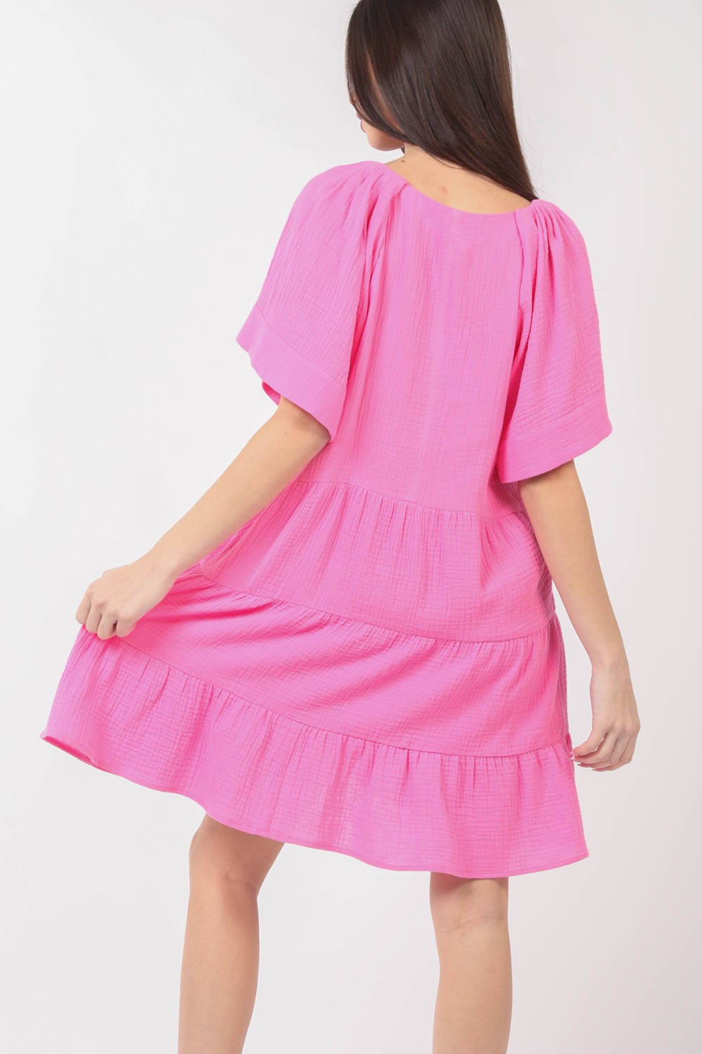 VERY J Texture V-Neck Ruffled Tiered Dress *
