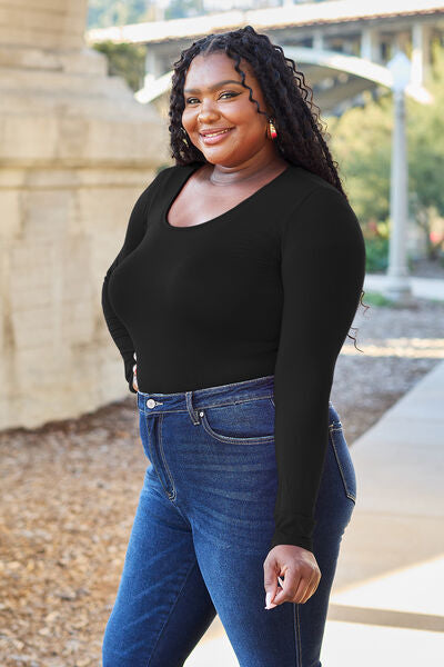 Basic Bae Full Size Round Neck Long Sleeve Bodysuit *