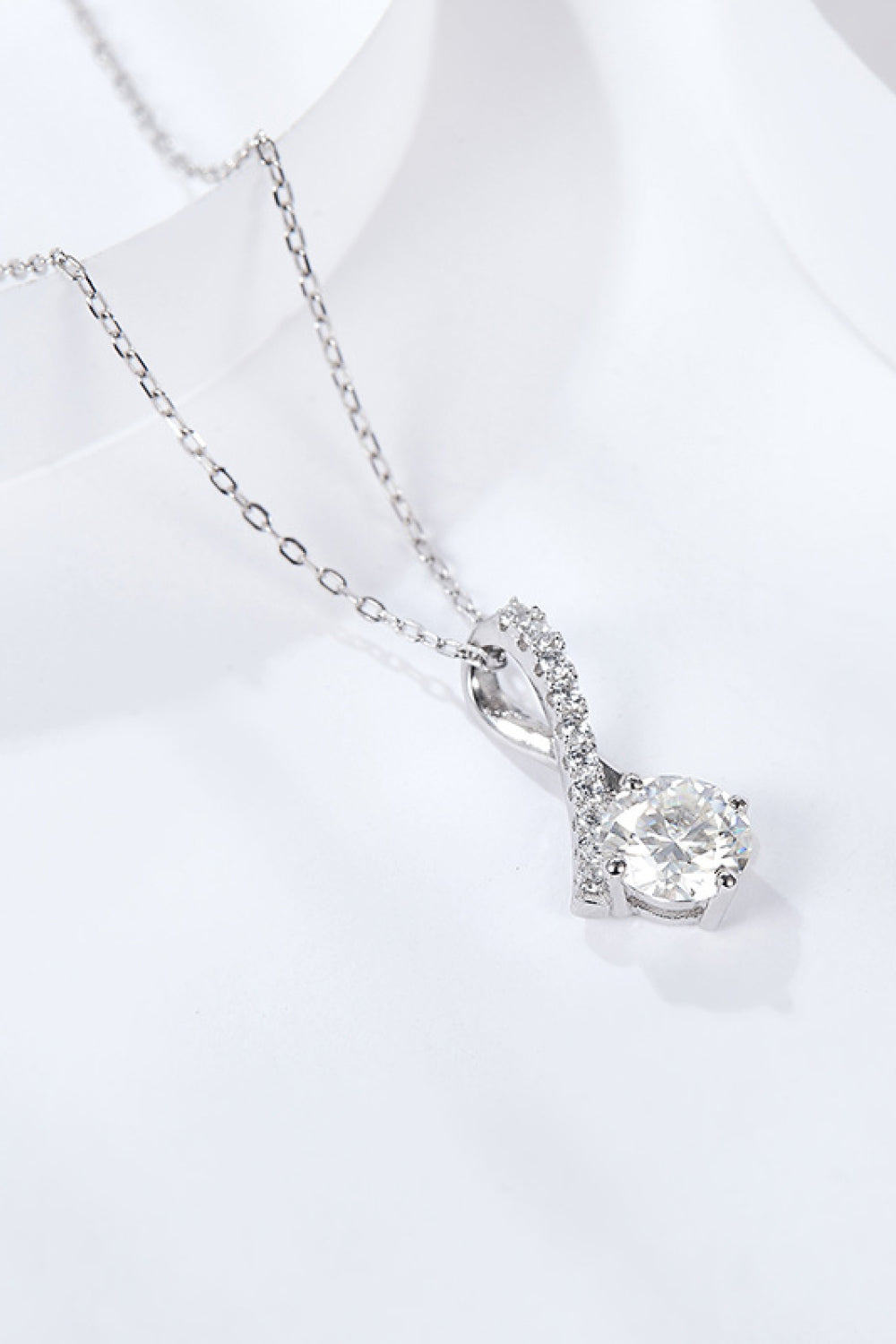 Women's Special Occasion 1 Carat Moissanite Pendant Necklace