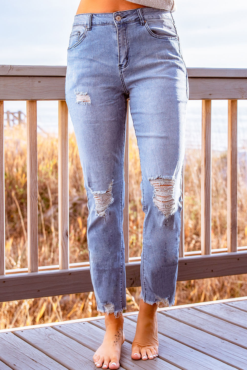 Women's Stylish Distressed Cropped Jeans