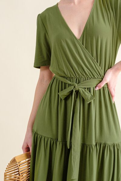 And The Why Soft Short Sleeve Tiered Midi Dress *