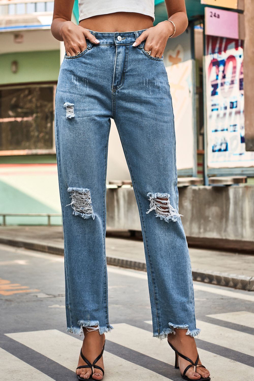 FIT RAGGED DENIM Distressed Buttoned Loose Fit Jeans