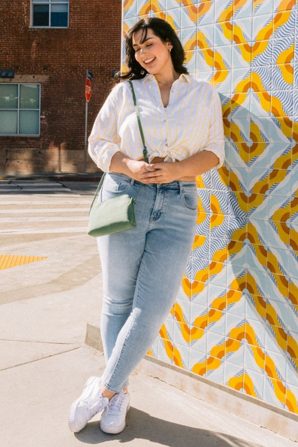 Lovervet Full Size Talia High Rise Crop Skinny Jeans *