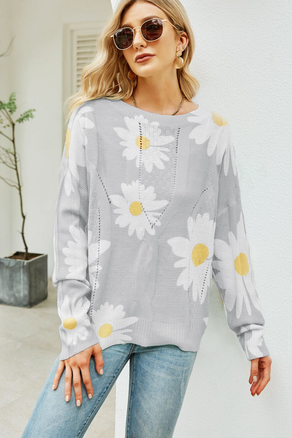 Women's Daisy Print Openwork Round Neck Sweater