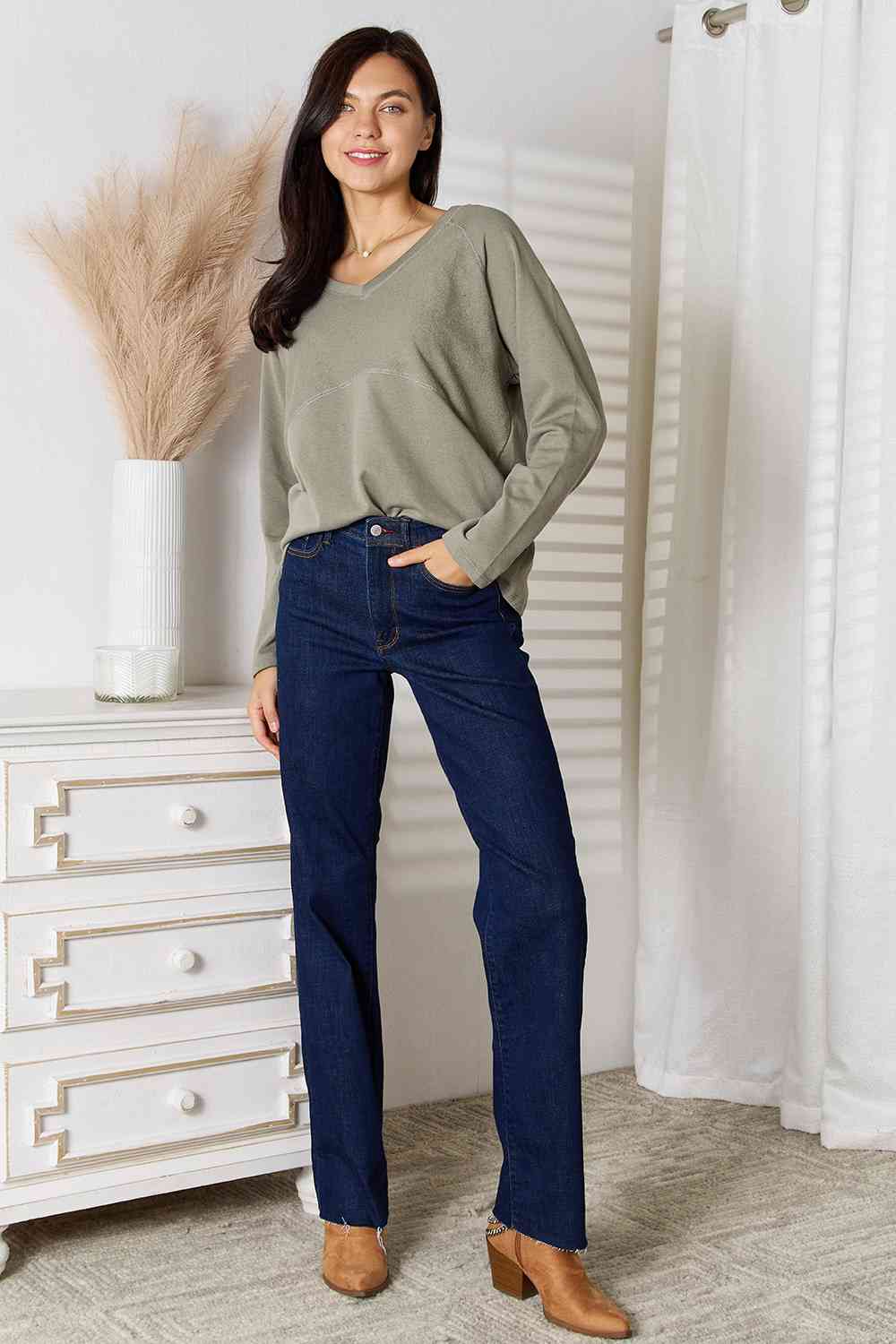 Culture Code Full Size V-Neck Long Sleeve T-Shirt *