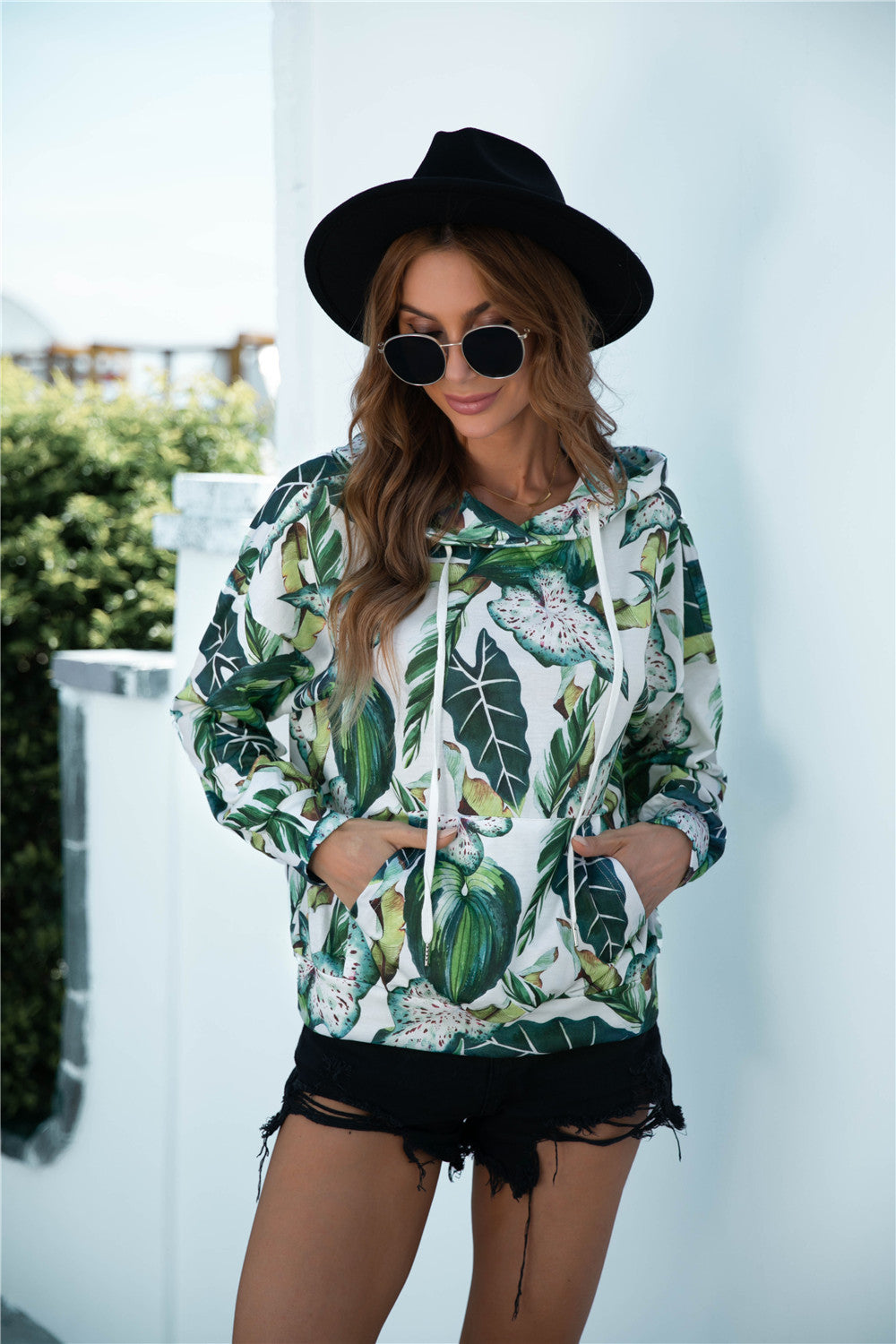 BLAZIN' BEAUTY Printed Dropped Shoulder Hoodie