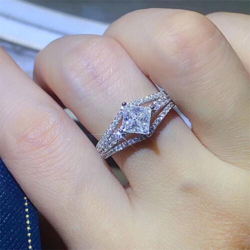 1 Carat Moissanite 925 Sterling Silver Ring 💜