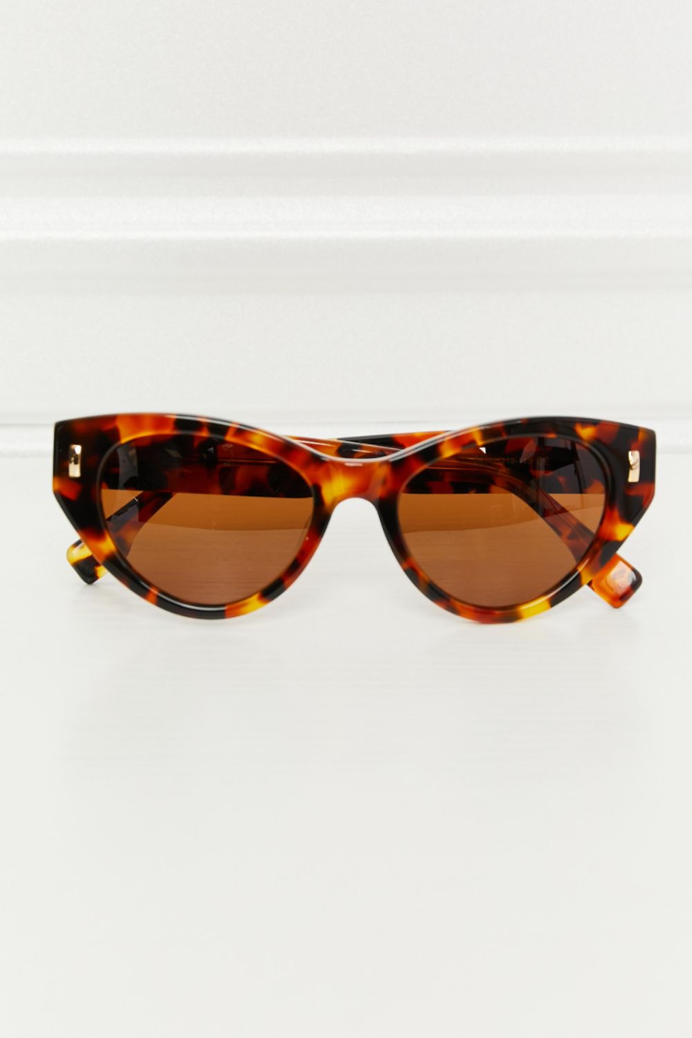 CUTIE Tortoiseshell Acetate Frame Sunglasses