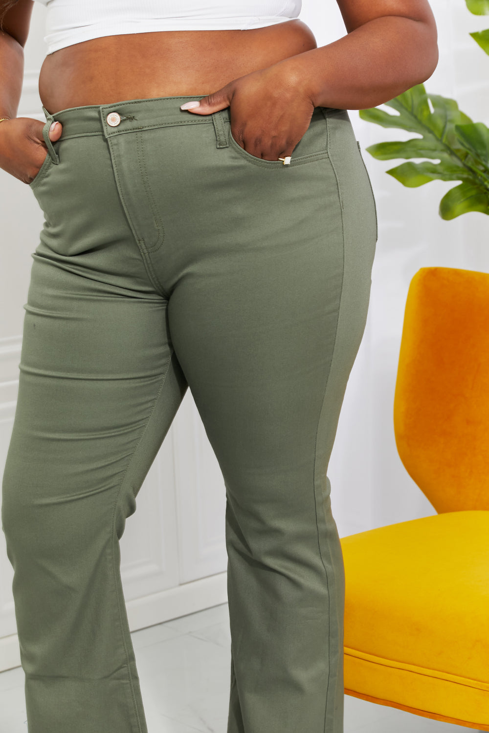 Zenana Clementine Full Size High-Rise Bootcut Jeans *