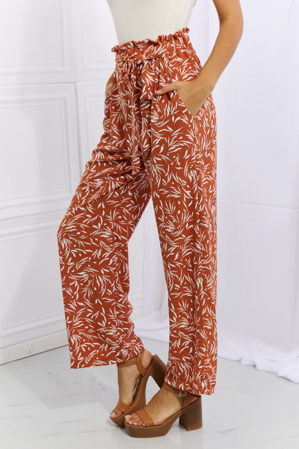 Heimish Right Angle Full Size Geometric Printed Pants *