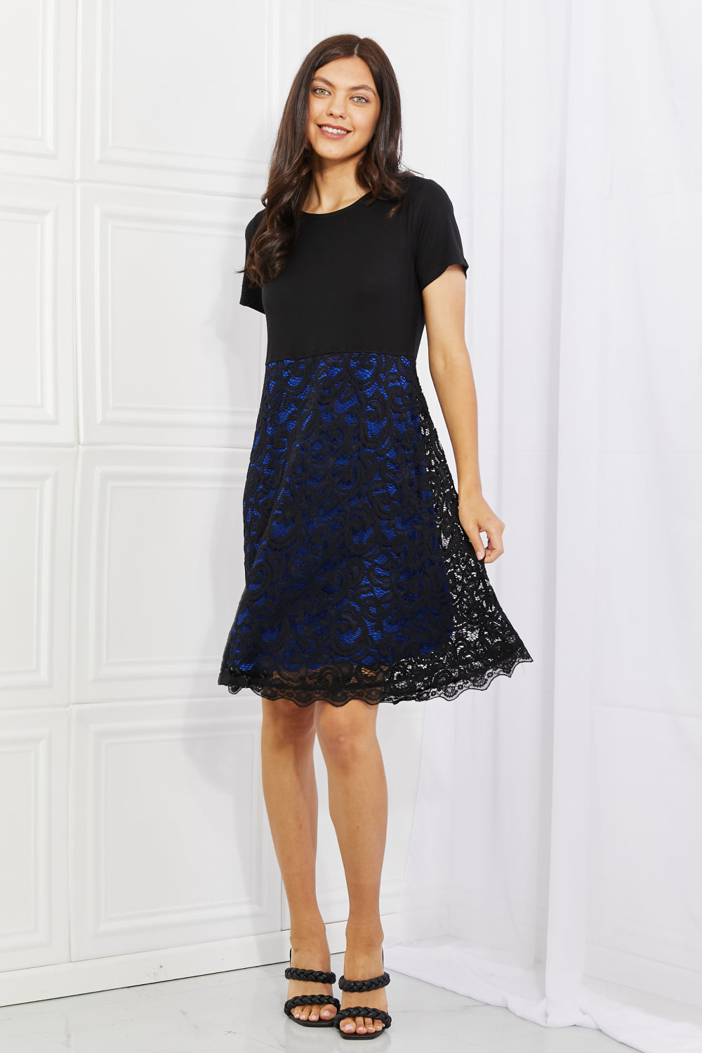 Yelete Full Size Contrasting Lace Midi Dress *