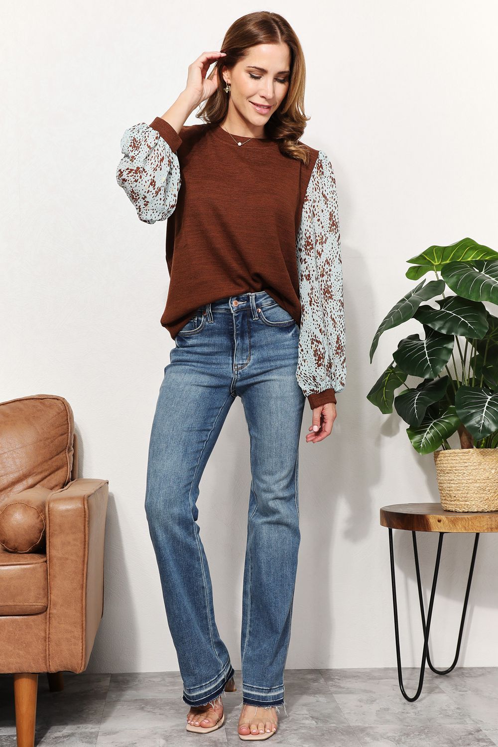 And The Why Chestnut Brown Full Size Foil Printed Sleeve Top *