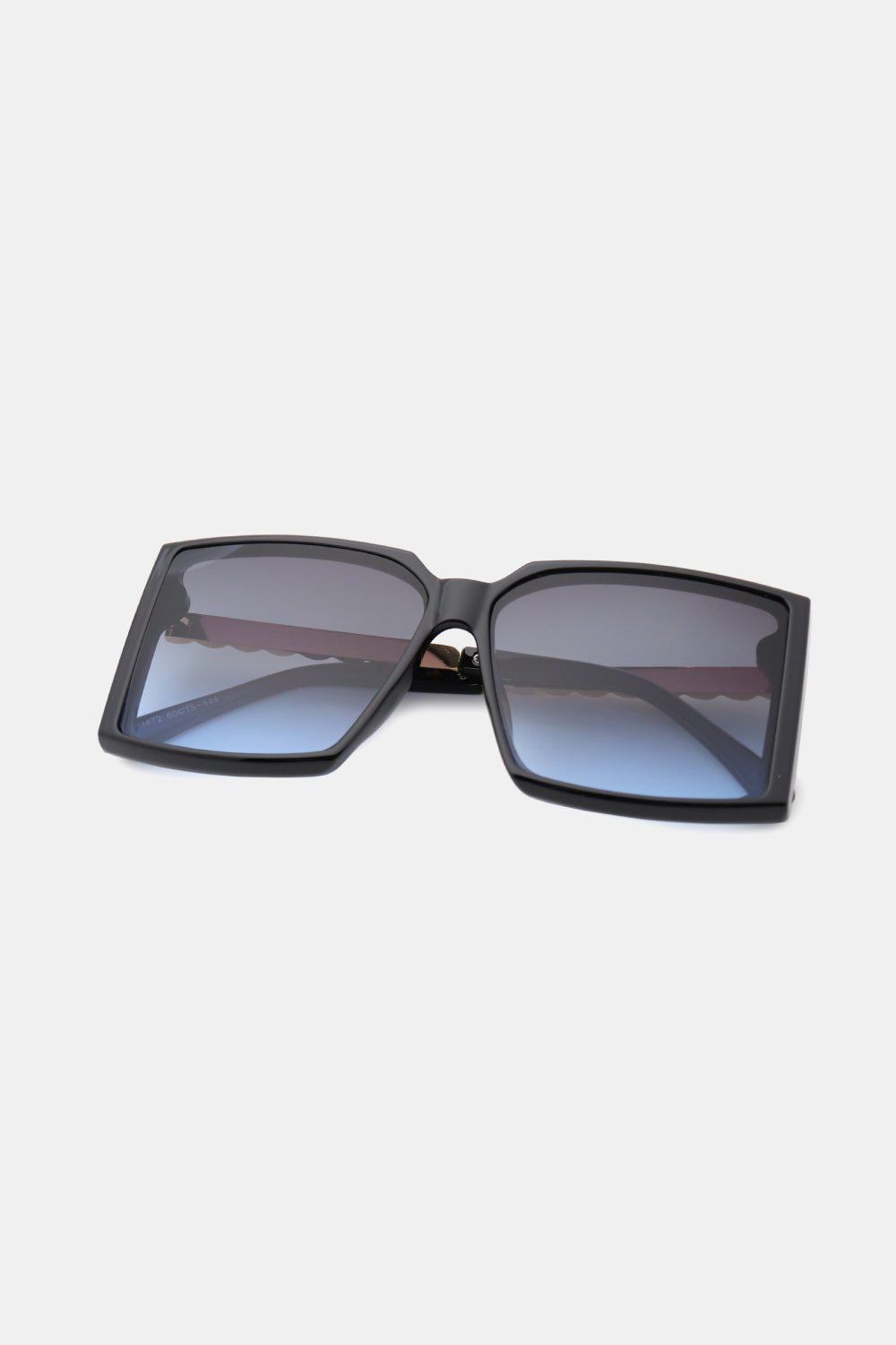 HANNAH MEA Polycarbonate Frame Square Sunglasses