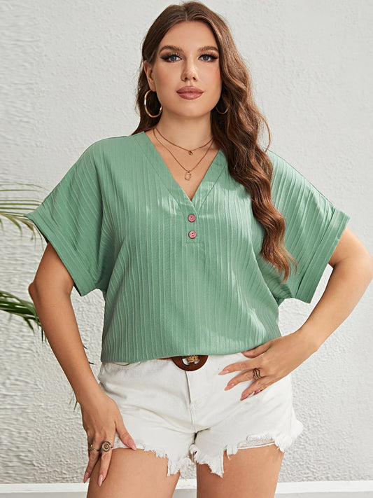 Women's Plus Size Buttoned V-Neck Short Sleeve Top