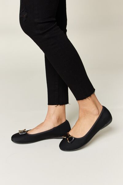 Forever Link Metal Buckle Flat Loafers *