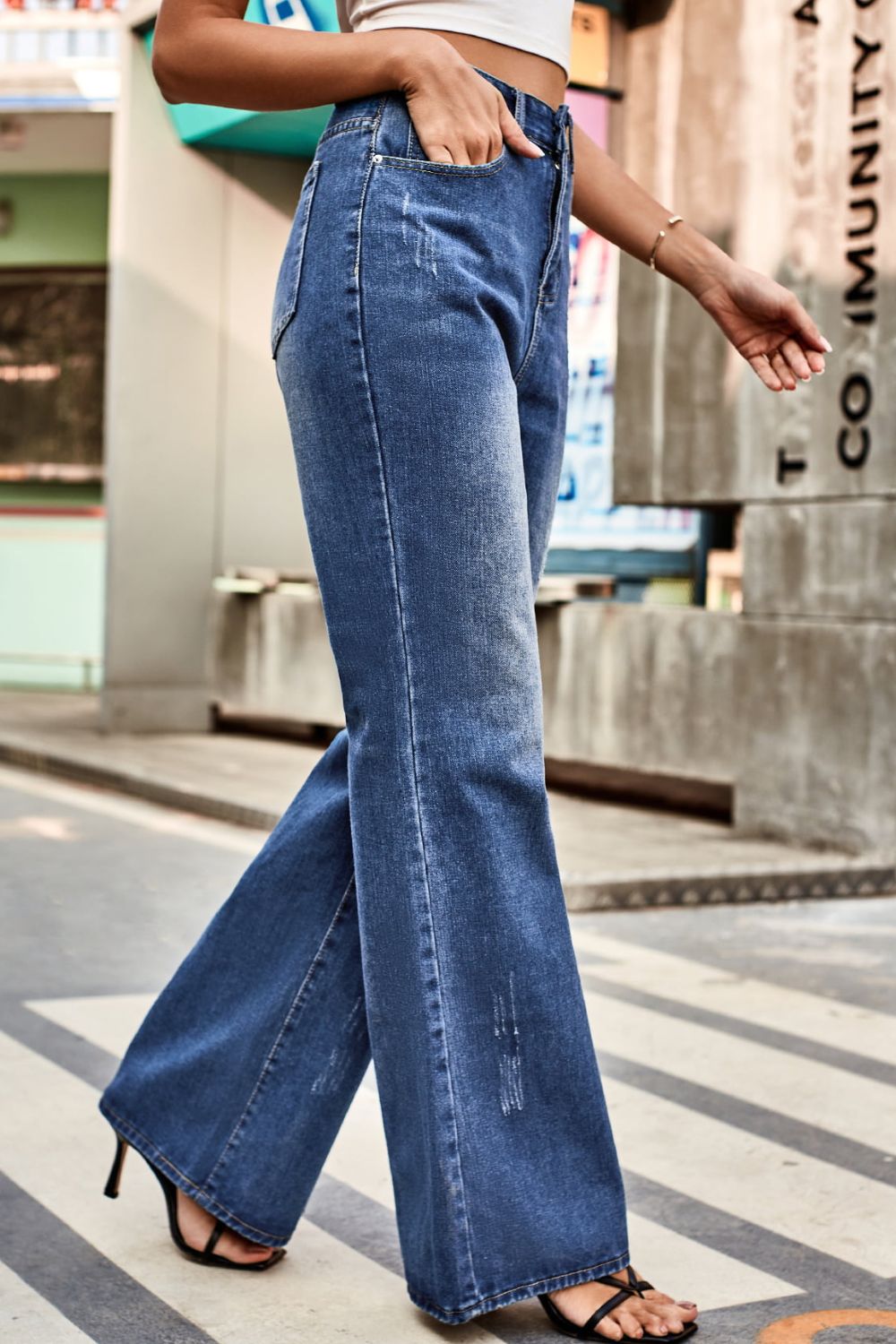 BeyondYou Buttoned Loose Fit Jeans with Pockets