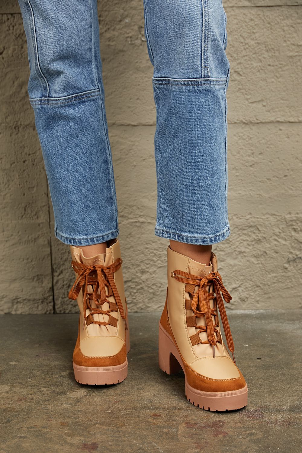 East Lion Corp Lace Up Tan Lug Boots