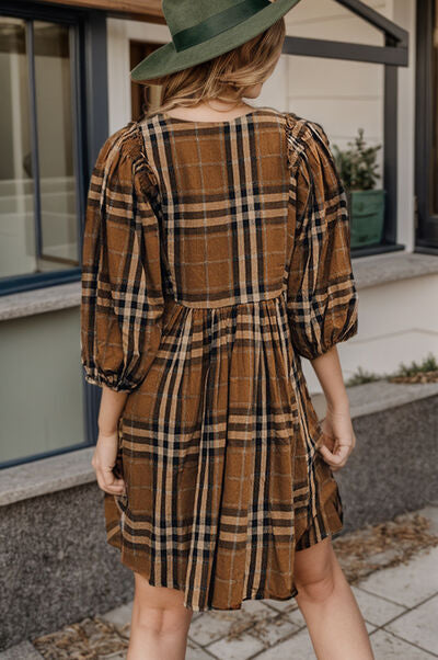 Women's Obsessed Burnt Umber Plus Size Plaid V-Neck Balloon Sleeve Mini Dress