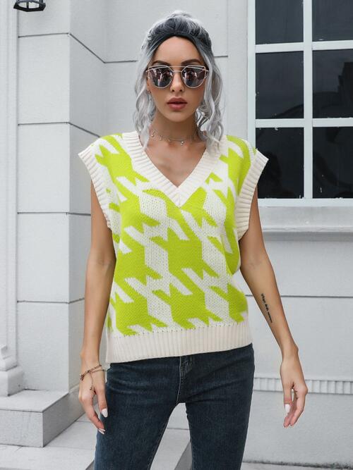 Zoe&Hannah Houndstooth V-Neck Sweater Vest