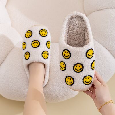 Melody Smiley Face Yellow Smile Mix Slippers