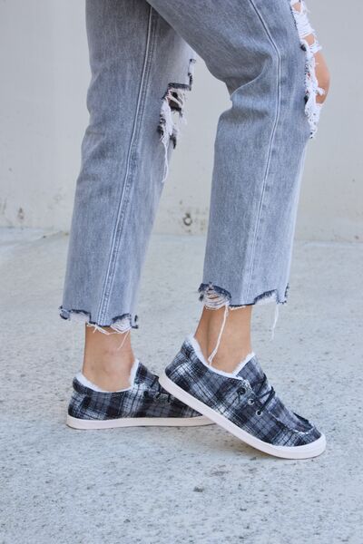 Forever Link Black Plaid Plush Flat Sneakers